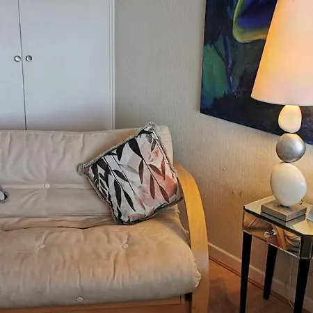 Queen Margaret's View Apartment *
